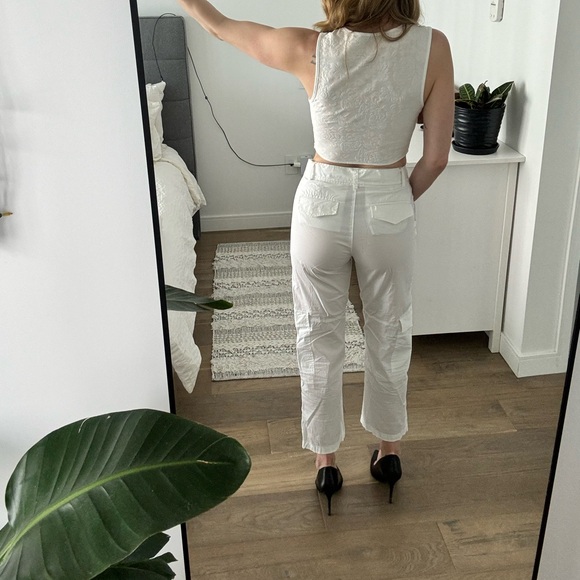 White cargo Michael Kors pants 🤍 - Picture 2 of 5